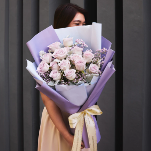 Heart of the Ocean Premium Roses - Flower Bouquet