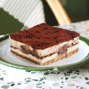 Classic Tiramisu Cake
