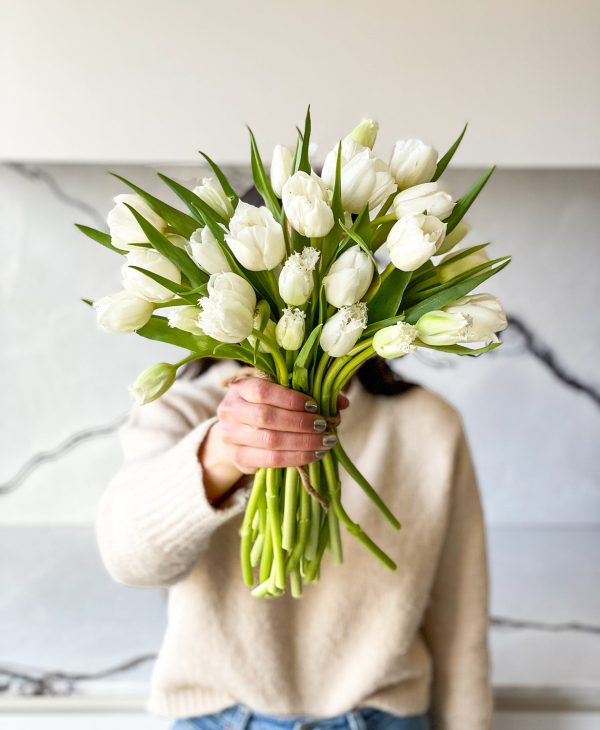 All-white, all-white, all-white (30 Stems) - Image 7