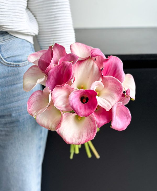 Calla On Me (20 Stems) - Image 3