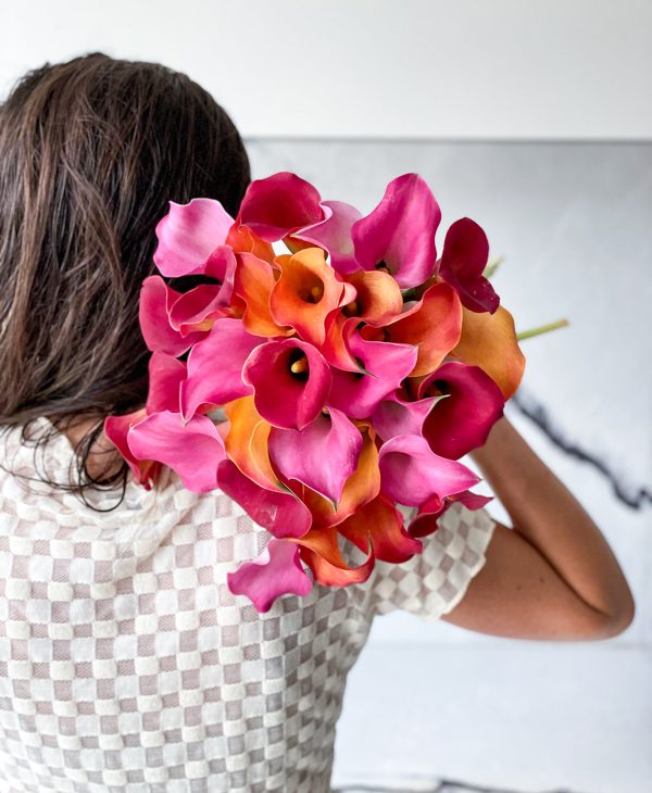 Calla the Shots (30 Stems) - Image 7