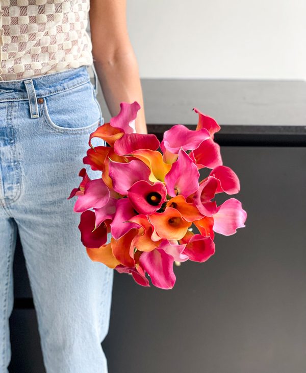 Calla the Shots (30 Stems) - Image 4