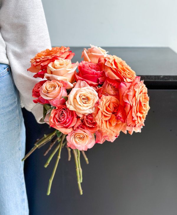 Apple Orchard Roses (16 stems) - Image 4