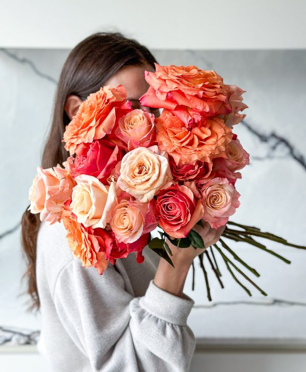 Apple Orchard Roses (16 stems) - Image 7