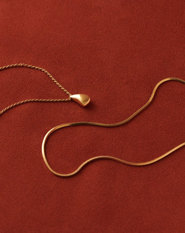 Lucy Williams Short Square Snake Chain Necklace - Image 4