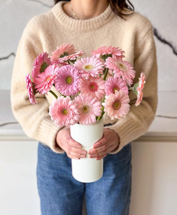 Ahead of the Gerb (21 stems, arrives in white vase) - Image 4